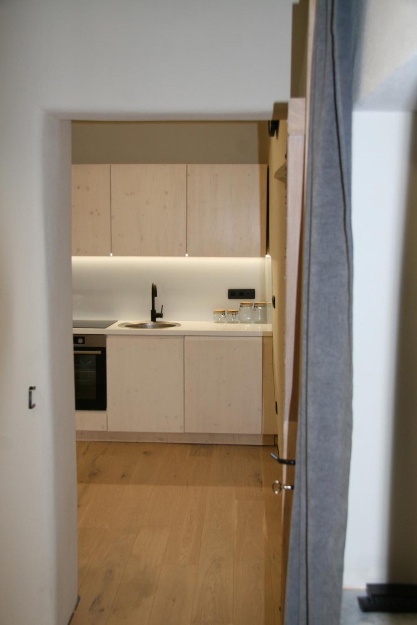 Terasse Jeruzalem Apartments Hermanci Bagian luar foto
