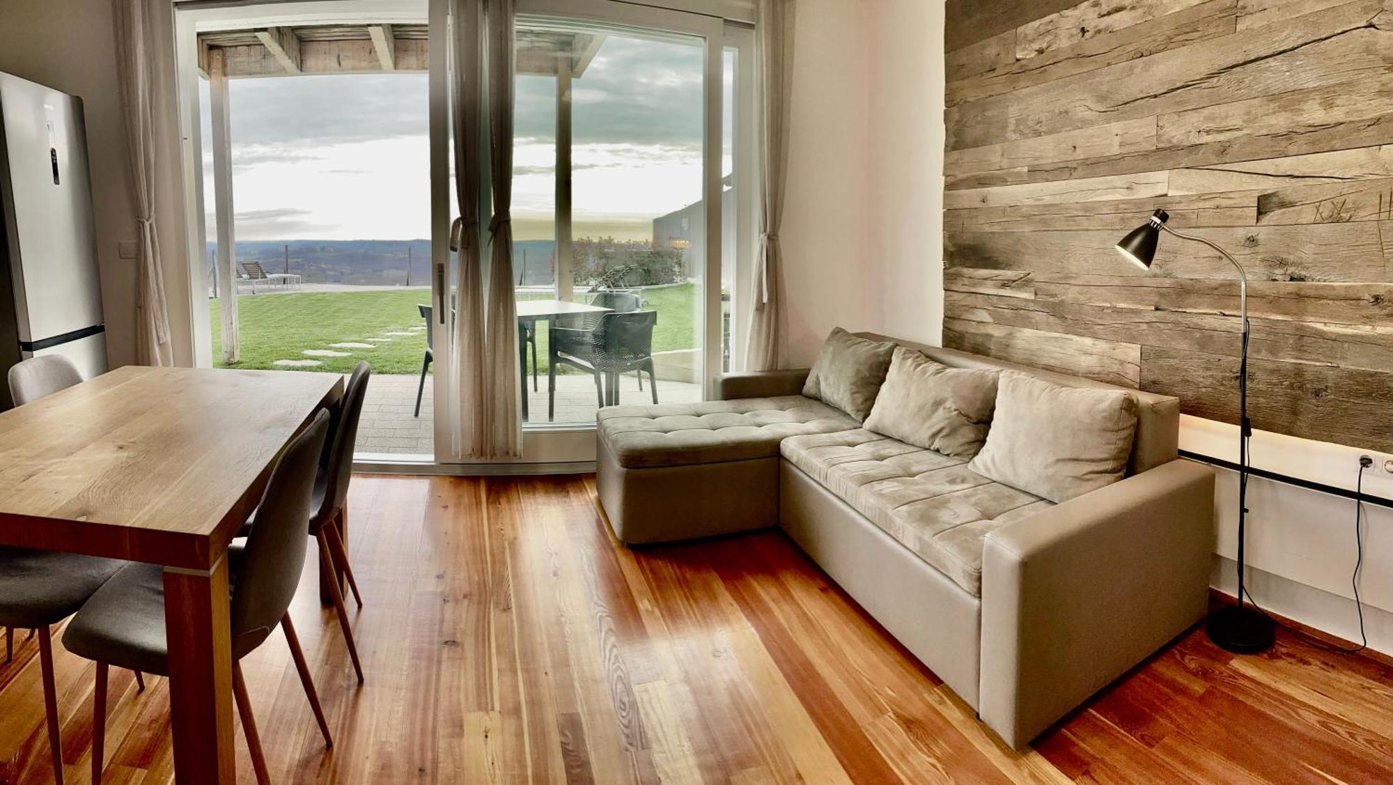 Terasse Jeruzalem Apartments Hermanci Bagian luar foto